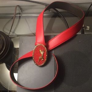 Robins jean’s belt .. all red with red and gold 👌